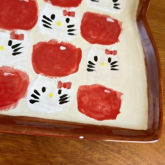 Hello Kitty Ceramic toast plate red and brown - Picture 2 of 3